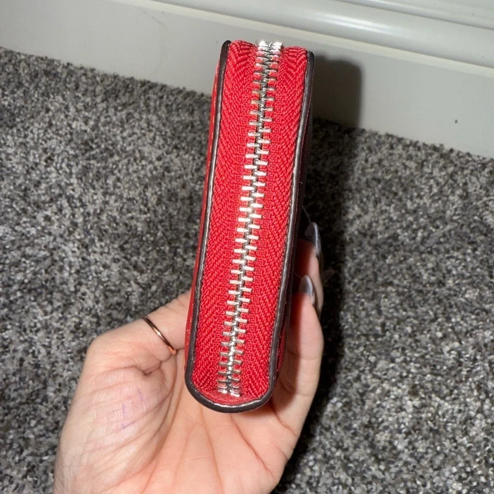 Michael Kors red zipper wallet - Picture 5 of 10